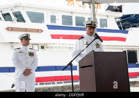 SANTA RITA, Guam (July 29, 2021) - Lt. Tony Seleznick, commanding officer, U.S. Coast Guard Stock Photo