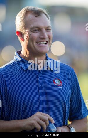 San Francisco 49ers general manager John Lynch walks on the field ...