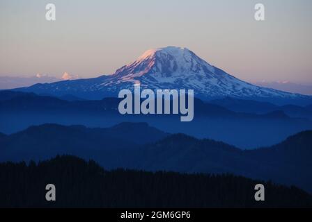 On the summit of Mt Adams. Washington State Stock Photo - Alamy
