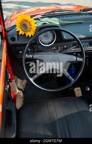 Volkswagen Beetle 1303 Cabriolet Stock Photo - Alamy