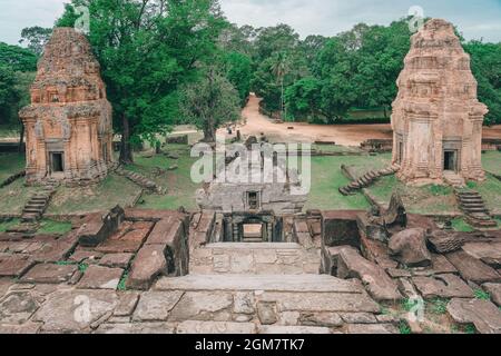 Bakong Prasat temple in Angkor Wat complex, Siem Reap, Cambodia Stock Photo