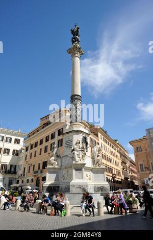 Colonna dell’Immacolata, column of the Immaculate, Piazza Mignanelli, Rome, Italy Stock Photo