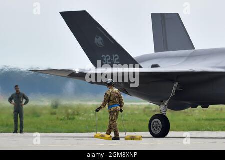 Mosnov, Czech Republic. 17th Sep, 2021. The multipurpose 5th-generation plane F-35 Lightning II landed in Ostrava, Czech Republic, on September 17, 2021, prior to weekend's the Days of NATO and the Czech Air Force Days. Credit: Jaroslav Ozana/CTK Photo/Alamy Live News Stock Photo