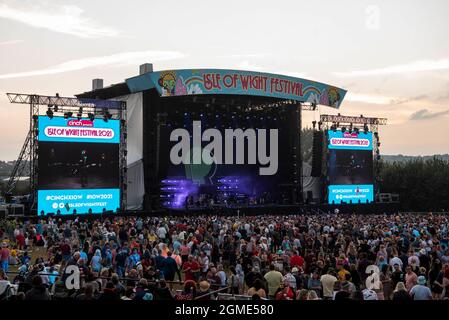 Newport, Isle of Wight, UK, Friday, 17th September 2021 View of the MainStage as the sun sets at the Isle of Wight festival Seaclose Park. Credit: DavidJensen / Empics Entertainment / Alamy Live News