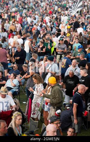 Newport, Isle of Wight, UK, Friday, 17th September 2021 View of the MainStage crowd at the Isle of Wight festival Seaclose Park. Credit: DavidJensen / Empics Entertainment / Alamy Live News