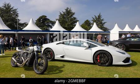 Indian Scout motorcycle & Lamborghini Huracan looking fantastic together at the Concours d’Elegance held at Blenheim Palace on the 5th September 2021 Stock Photo
