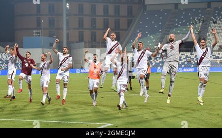 Torino Fc players celebrate the victory after the Serie A football match  between Torino FC and AS Roma at Olympic Grande Torino Stadium on April 18,  2 Stock Photo - Alamy