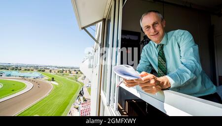 Etobicoke Toronton, ON, USA. 5th Jan, 2020. September 18, 2021: Track announcer Robert Geller prepares to call a race on Woodbine Mile Day at Woodbine Racetrack in Toronto, Ontario Canada on September 18th, 2021. Scott Serio/Eclipse Sportswire/CSM/Alamy Live News Stock Photo