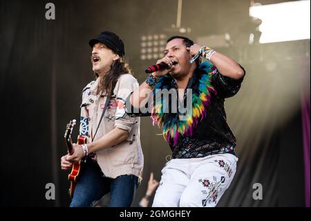 Chicago, USA. 18th Sep, 2021. Gogol Bordello performs at Douglas Park during Riot Fest Music Festival on on Saturday September 18, 2021 in Chicago, IL. (Photo by Christopher Dilts/Sipa USA) Credit: Sipa USA/Alamy Live News Stock Photo