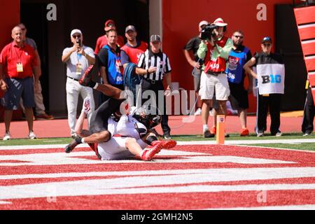 Bloomington, United States. 18th Sep, 2021. University of Cincinnati's Coby Bryant intercepts the ball during an NCAA football game at Memorial Stadium. IU lost to Cincinnati 38-24. Credit: SOPA Images Limited/Alamy Live News Stock Photo