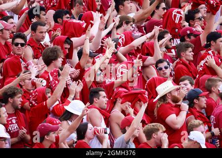 Bloomington, United States. 18th Sep, 2021. Indiana University fans fill the stands during an NCAA football game at Memorial Stadium. IU lost to Cincinnati 38-24. (Photo by Jeremy Hogan/SOPA Images/Sipa USA) Credit: Sipa USA/Alamy Live News Stock Photo