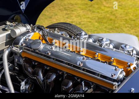 Jaguar E-Type engine on display at the Concours d’Elegance held at Blenheim Palace on the 5th September 2021 Stock Photo