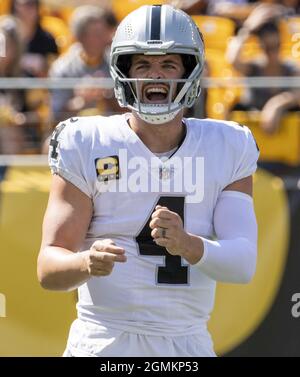 Pittsbugh, United States. 19th Sep, 2021. Las Vegas Raiders quarterback Derek Carr (4) changes the play in the first quarter of the 26-17 win against the Pittsburgh Steelers at Heinz Field on Sunday, September 19, 2021. Photo by Archie Carpenter/UPI Credit: UPI/Alamy Live News Stock Photo