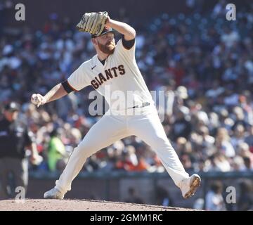 San Francisco Giants pitcher Zack Littell during a baseball game ...