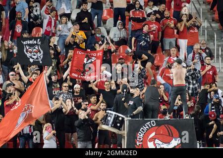 Toronto, Ontario, Canada. 18th Sep, 2021. Toronto FC fans cheering during the MLS game between between Toronto FC and Nashville SC The game ended 2-1 (Credit Image: © Angel Marchini/ZUMA Press Wire) Stock Photo