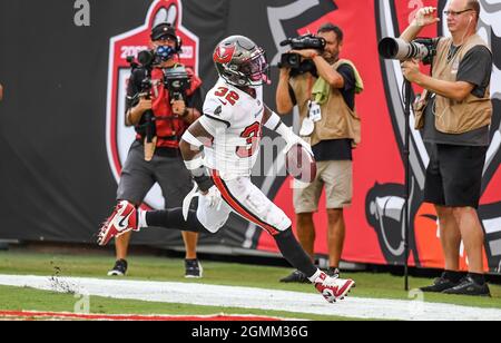 Tampa Bay Buccaneers safety Mike Edwards (32) awaits the snap