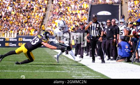 Pittsburgh, PA, USA. 19th Sep, 2021. Raiders in the tunnel before the  Pittsburgh Steelers vs Las Vegas Raiders game at Heinz Field in Pittsburgh,  PA. Jason Pohuski/CSM/Alamy Live News Stock Photo 