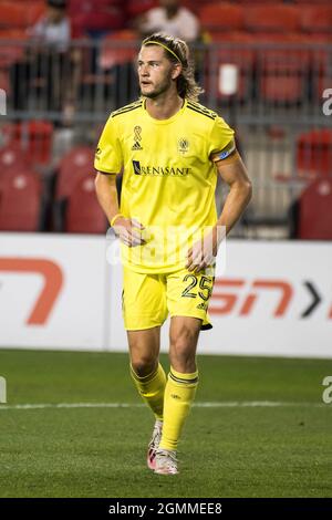 Toronto, Canada. 18th Sep, 2021. Walker Zimmerman (25) seen in action during the MLS football match between Toronto FC and Nashville SC at BMO Field in Toronto. Final score; Toronto FC 2:1 Nashville SC). Credit: SOPA Images Limited/Alamy Live News Stock Photo