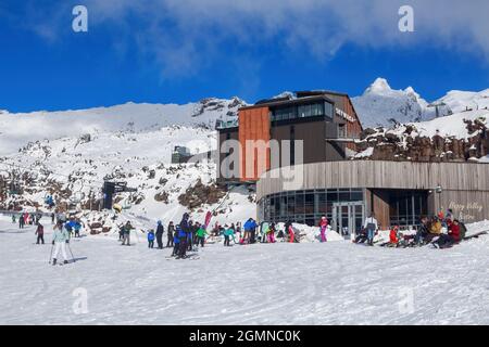 'Happy Valley', a beginner ski area in Whakapapa ski resort, Mount Ruapehu, New Zealand Stock Photo