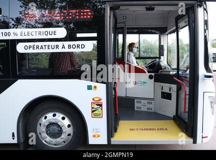 Paris, France. 17th Sep, 2021. A self-driving bus made by China's CRRC Electric Vehicle is seen during its trial run in Paris, France, Sept. 17, 2021. A 12-meter-long self-driving bus made by China's CRRC Electric Vehicle went on trial run on open road in Paris over the weekend. Credit: Gao Jing/Xinhua/Alamy Live News