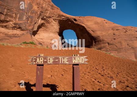 Ear-of-the-Wind Utah arch giant sized hole in rock face at Stock Photo