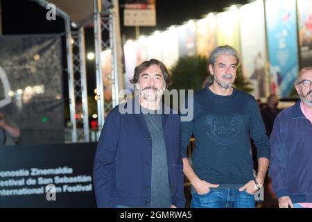 September 20, 2021, Madrid, Madrid, Spain: Javier Bardem, Fernando Leon de Aranoa arrives at Maria Cristina Hotel during 69th San Sebastian International Film Festival on September 20, 2021 in Donostia / San Sebastian, Spain (Credit Image: © Jack Abuin/ZUMA Press Wire) Stock Photo