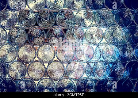 Cambridge, Cambridgeshire - 21 July 2009; Crown bullion glass external window to a local pub in Cambridge. These 'bullseye' window panes are ubiquitou Stock Photo