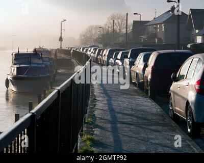 Abingdon, England - 3 December 2019;     Abingdon claims to be the oldest town in England. And this is the view down the Thames towards its classy mar Stock Photo