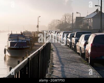 Abingdon, England - 3 December 2019;     Abingdon claims to be the oldest town in England. And this is the view down the Thames towards its classy mar Stock Photo