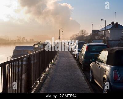 Abingdon, England - 3 December 2019;     Abingdon claims to be the oldest town in England. And this is the view down the Thames towards its classy mar Stock Photo