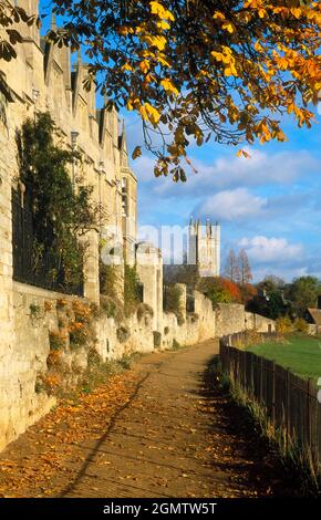 Oxford, England - 19 October 2018;   Deadman's Walk is a scenic public footpath running east-west in central Oxford, England, situated immediately to Stock Photo