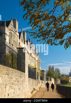 Oxford, England - 19 October 2018;  two persons walking in shot.   Deadman's Walk is a scenic public footpath running east-west in central Oxford, Eng Stock Photo