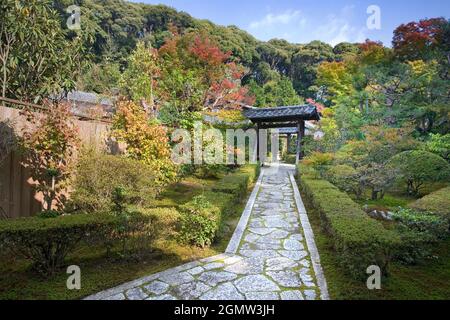 Kyoto, Japan - 4 November 2005; A classical Japanese garden in Tofuku-ji, Kyoto. In fact, the design concepts and aesthetics seen here are closely bas Stock Photo