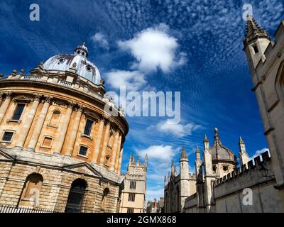 Oxford, England - 25 August 2017  Radcliffe Square lies at the heart of historic Oxford. Centre-stage is taken by the round Radcliffe Camera; this dis Stock Photo