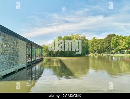 Café on the boating lake, Corby, England, on a sunny summer day. Stock Photo