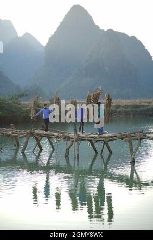 Daily life in Quay Son river Cao Bang province northern Vietnam Stock Photo