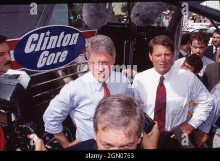 Austin Texas USA, 1992: Arkansas governor BILL CLINTON, the Democratic ...