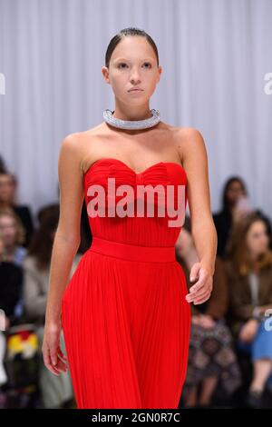 London, UK. 21 September 2021. Model Lila Grace Moss Hack on the catwalk during the Richard Quinn fashion show, held at the Londoner hotel, as part of  London Fashion Week September 2021. Picture date: Tuesday September 21, 2021. Photo credit should read: Matt Crossick/Empics/Alamy Live News Stock Photo