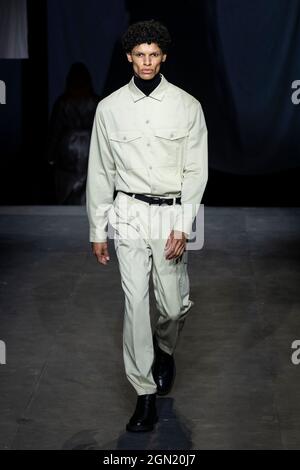 COS runway during London Fashion Week on September 2021 - London, UK. 17/09/2021 Stock Photo