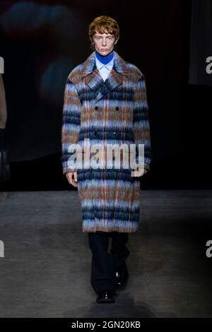 COS runway during London Fashion Week on September 2021 - London, UK. 17/09/2021 Stock Photo