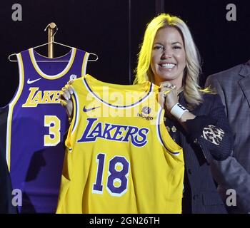 Los Angeles Lakers CEO Jeanie Buss holds a new Lakers jersey with a Bibigo patch during the team's kick-off event to announce a new global marketing partnership with Bibigo, a popular South Korean food company at the UCLA Health Training Center in El Segundo, California on Monday, September 20, 2021. Ahead of the 2017-18 NBA season, the NBA put into action its patch program that allowed NBA teams to rent out a small square (2.5 inches by 2.5 inches) on the left shoulder of their jerseys to outside companies. The Lakers' $100 million partnership with Bibigo is now the largest jersey patch deal Stock Photo