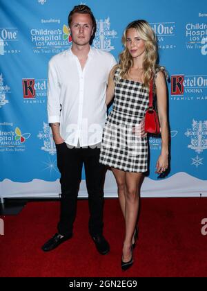 West Hollywood, United States. 21st Sep, 2021. WEST HOLLYWOOD, LOS ANGELES, CALIFORNIA, USA - SEPTEMBER 21: Barron Hilton II and wife Tessa Grafin von Walderdorff arrive at the 16th Annual Toy Drive For Children's Hospital Los Angeles Hosted By Kathy Hilton, Paris Hilton And Nicky Hilton Rothschild held at The Abbey Food and Bar on September 21, 2021 in West Hollywood, Los Angeles, California, United States. (Photo by Xavier Collin/Image Press Agency) Credit: Image Press Agency/Alamy Live News Stock Photo
