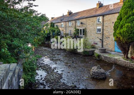 The River Sett running through the picturesque village of Hayfield in High Peak, Derbyshire, England, Uk Stock Photo