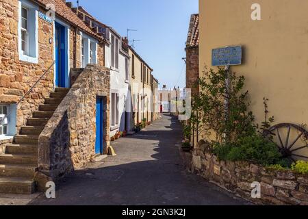 The narrow street of Rose Wynd in Crail, a charming fishing village in the East Neuk of Fife, Scotland. Stock Photo