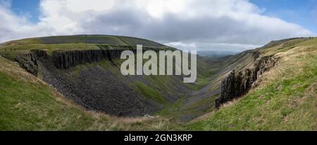 Panoramic view of High Cup Gill from the rim on the Pennine Way Stock Photo