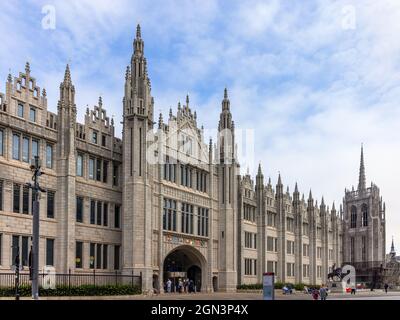 The giant granite building of Marischal College in the city of Aberdeen in Scotland, headquarters of Aberdeen City Council. Stock Photo