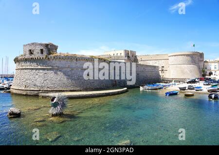 Gallipoli Castle, Apulia, Italy. The Angevine-Aragonese Castle of Gallipoli was built in the 13th century by the Byzantines. It was largely remade und Stock Photo