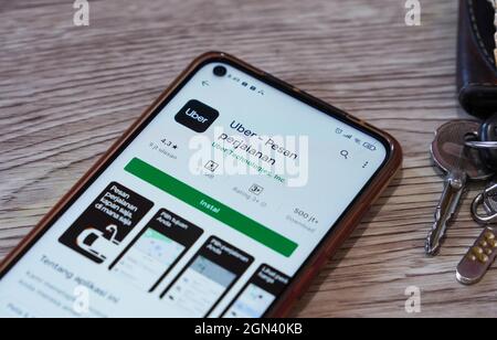 Jakarta, Indonesia-September 17th 2021: UBER apps on the phone Screen on September 17th 2021. in Jakarta Indonesia. Stock Photo