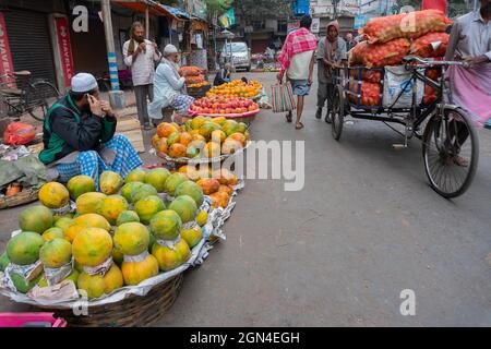 Kolkata, West Bengal, India - 16th December 2018 : Fruits are being sold in Territy Bazar, Kolkata. Stock Photo