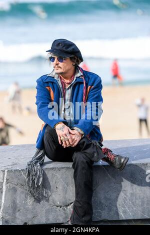 San Sebastian, Spain. 22th September 2021. Johnny Depp receives the ...